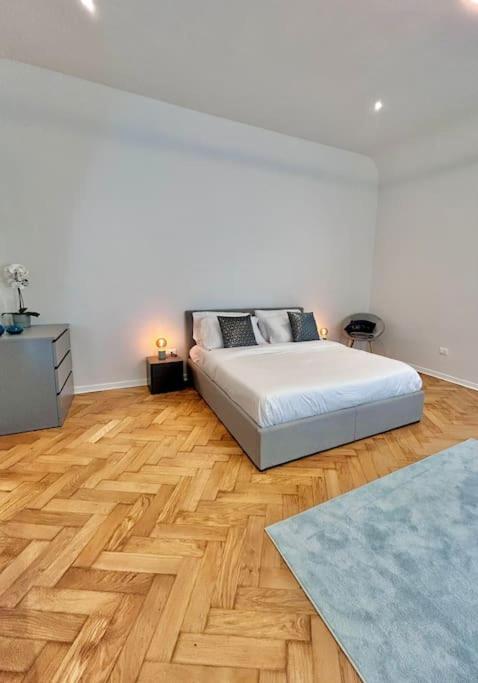 Ivi - Boutique Home ตรีเอสเต ภายนอก รูปภาพ