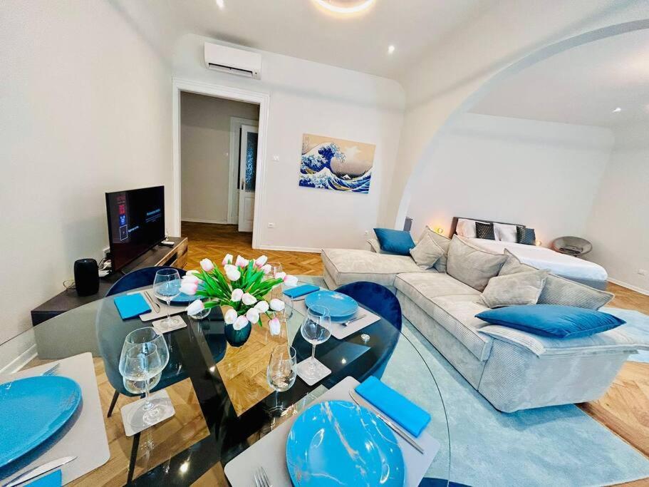 Ivi - Boutique Home ตรีเอสเต ภายนอก รูปภาพ